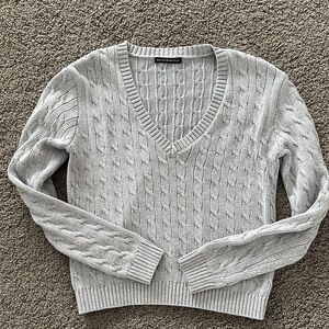 Brandy Melville Women’s V-Neck Cable Knit Sweater Light Gray Cropped One Size